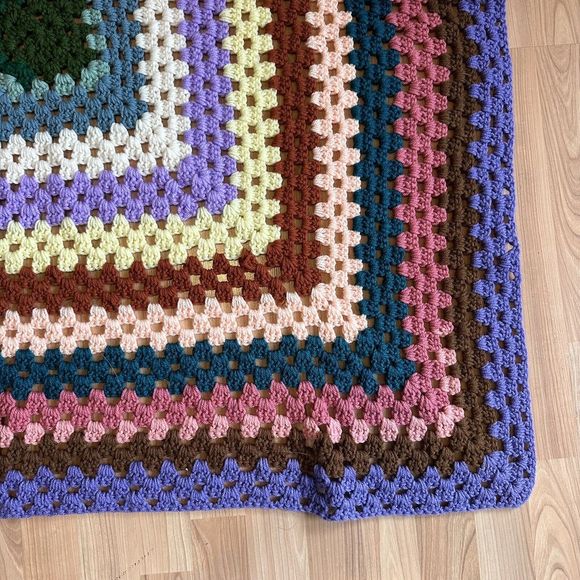 Vtg Handmade Granny Crochet Afghan throw Blanket 42”x42” Roseanne Style Granny ￼ - Picture 3 of 12
